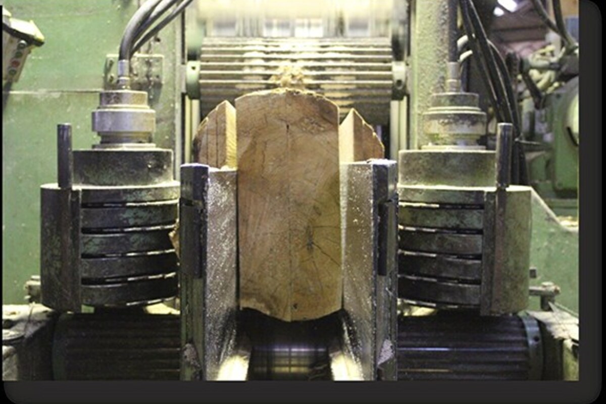 Sägewerk Martschauske — Gattermaschine bei der Holzverarbeitung